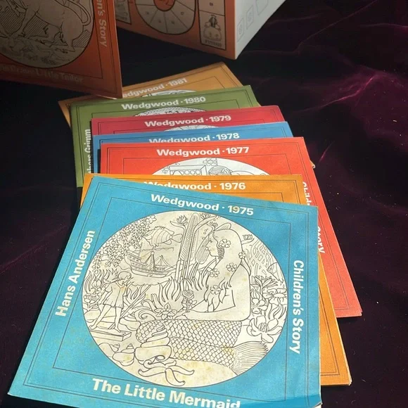 9 Vintage Porcelain Brothers Grimm Fairytails Plates